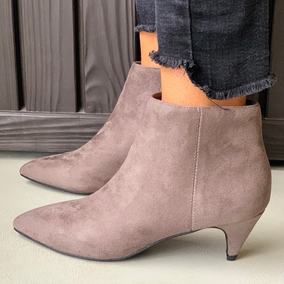 Boutique Shoes - Smoke Gray Kitten Heel Pointy Toe Ankle Booties